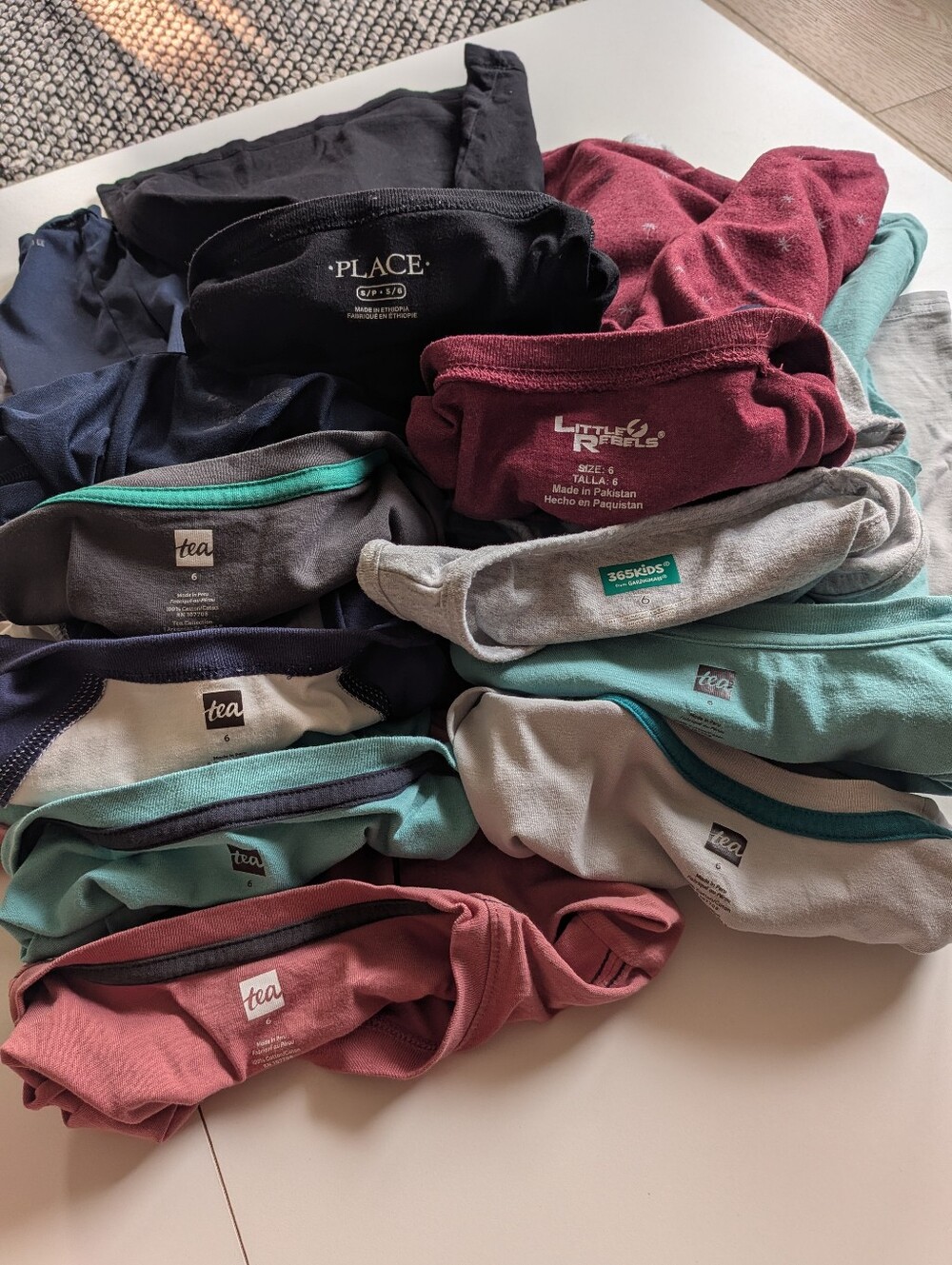 Tea Collection and Mixed Brand Graphic Tee Bundle Lot of 10 Boys' 6 - Picture 8 of 9